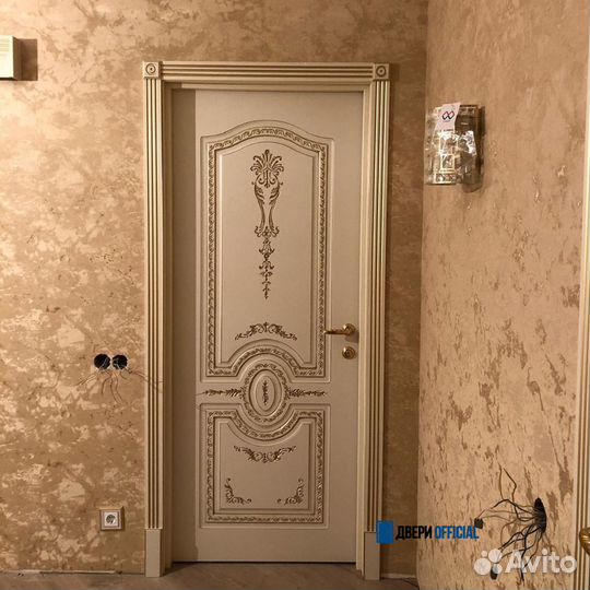 Дверь межкомнатная, эмаль, патина/золото, комплект