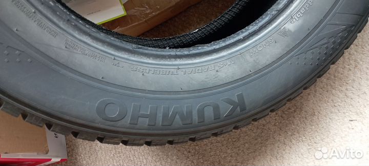 Kumho WinterCraft SUV Ice WS31 225/65 R17