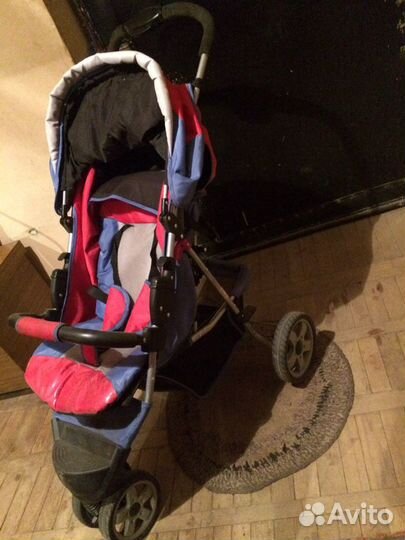 Прогулочная коляска
