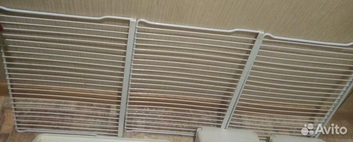 Полки,решетки, стекло для холодильника Бирюса
