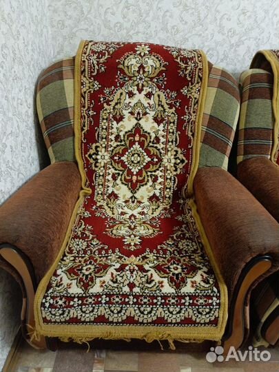 Ковровое покрывало на диван и 2 кресла