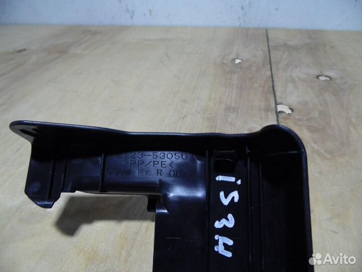 Заглушка направляющей сидения правая Лексус IS 250