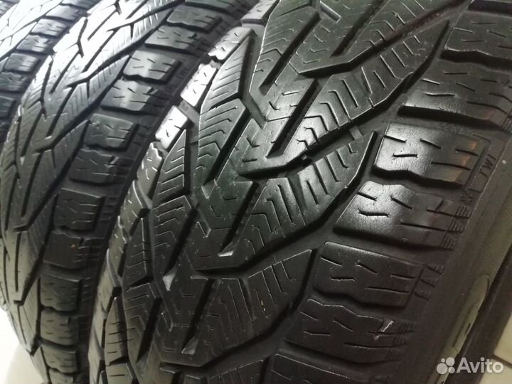 Tigar Winter 215/60 R17