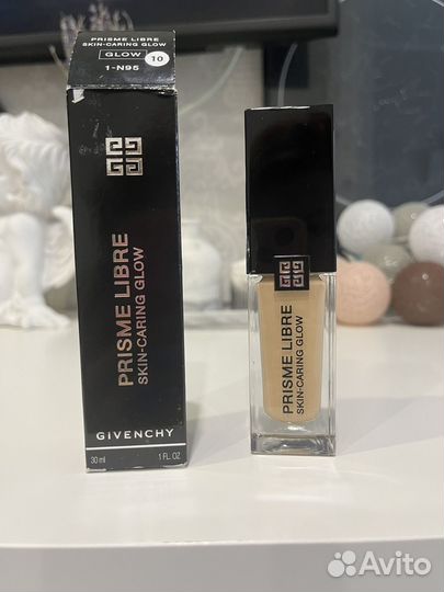 Givenchy Prizme Libre тональный флюид