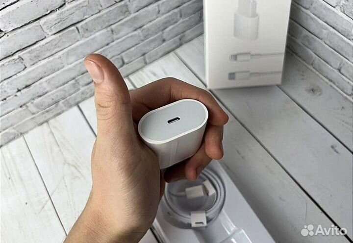 Быстрая зарядка для iPhone 25w + кабель