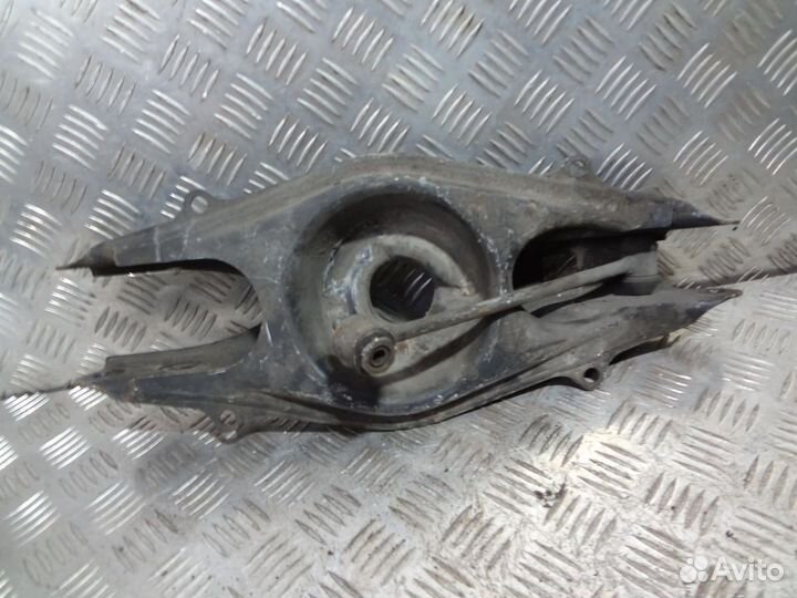 Рычаг задней подвески нижний под пружину 204 212