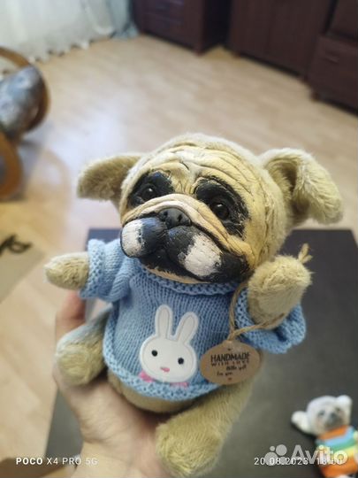 Собаки мопс и бульдог