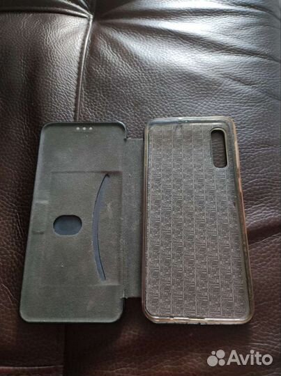 Чехлы на телефон