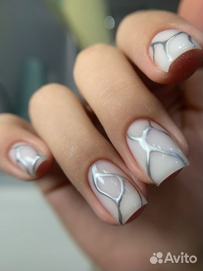 Маникюр и педикюр