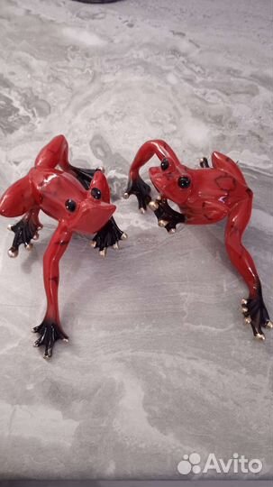 Лягушата статуэтки