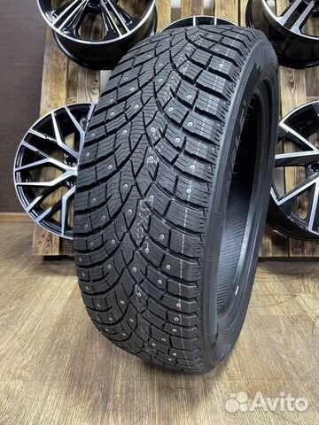 Triangle IcelynX TI501 215/50 R17 95T