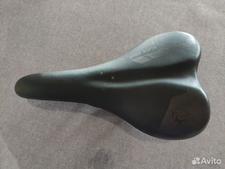 Седло для велосипеда кожаное