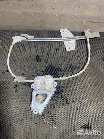 Стеклоподьемник передний правый Jeep Liberty KJ