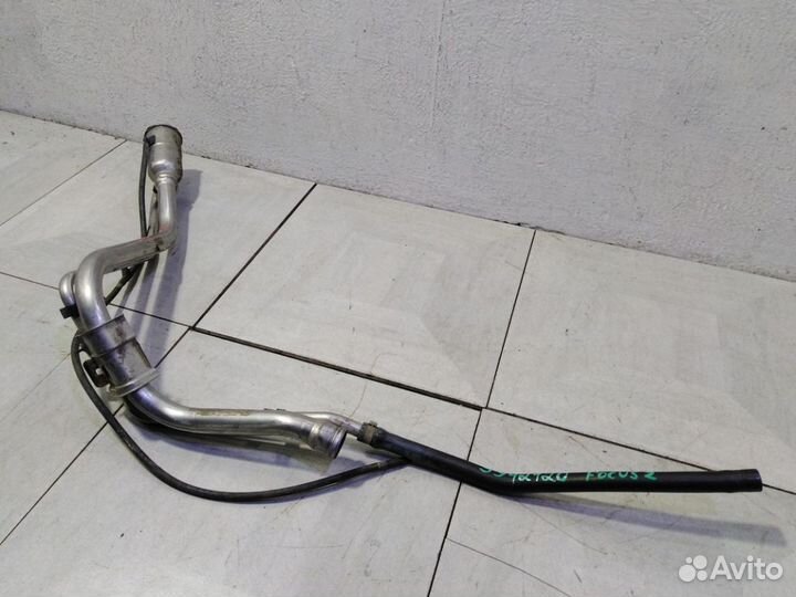 Топливно-заливная горловина