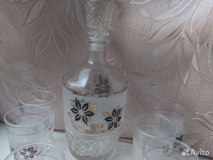 Набор стаканчики и графин