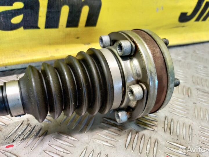 Привод передний левый Volkswagen Passat Variant B7