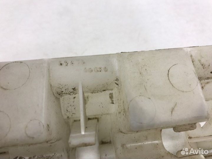 Кронштейн обшивки багажника левый задний левый