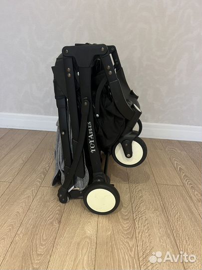 Прогулочная коляска yoya