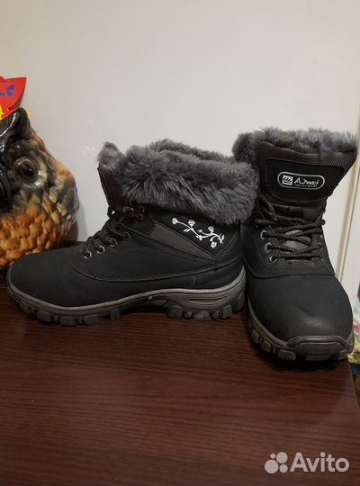 Ботинки женские зимние 39 размера