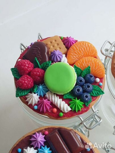 Баночка с декором из полимерной глины