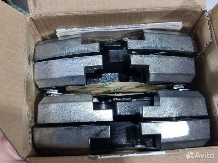 Оригинальные колодки на g30 (м тормоза)