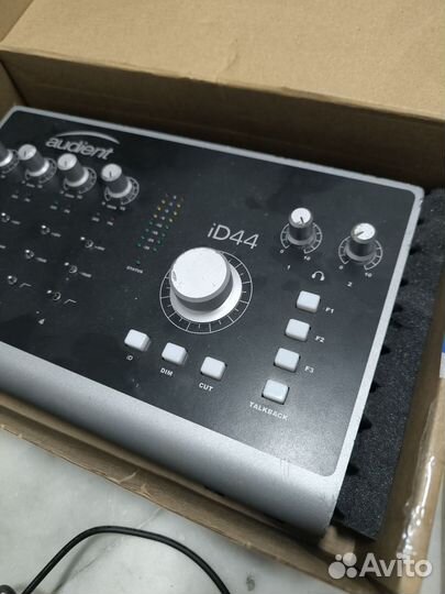 Audient id4 mk1 звуковая карта