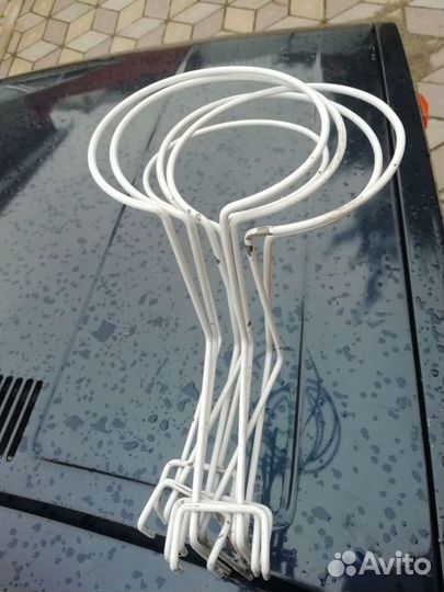 Крепление для верхней одежды и шапок