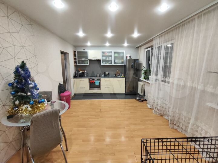 3-к. квартира, 57 м², 8/10 эт.