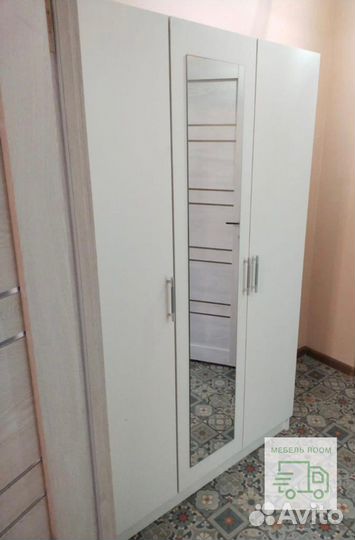 Шкаф распашной новый