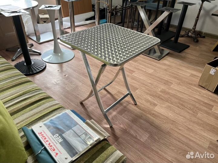 Столы для кафе