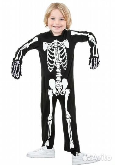 Продаю детские костюмы: мышь, волк,пират и др