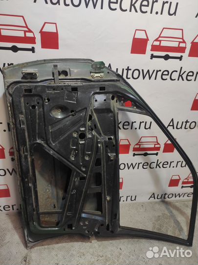 Дверь передняя правая Мерседес 190 (W201)