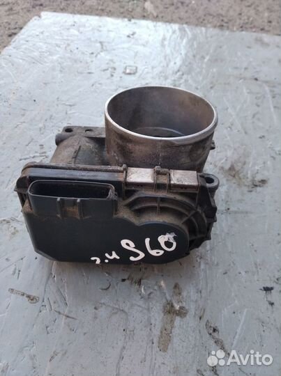 Дросcельная заслонка Вольво S60 2.4