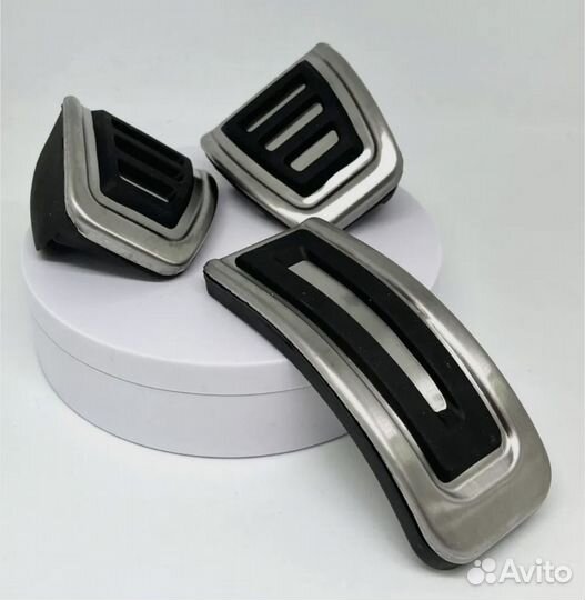 Накладки на педали