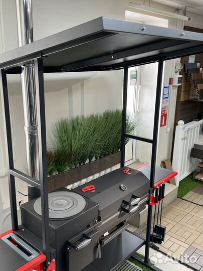 Мангал с крышей