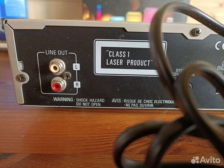 CD проигрыватель Denon DCD-F100