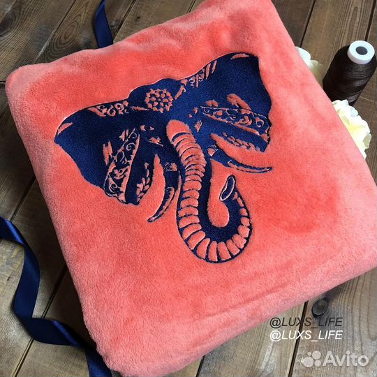 Плюшевый халат с именной вышивкой на заказ