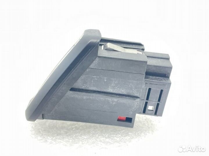 Кнопка аварийной сигнализации Audi A5 8T