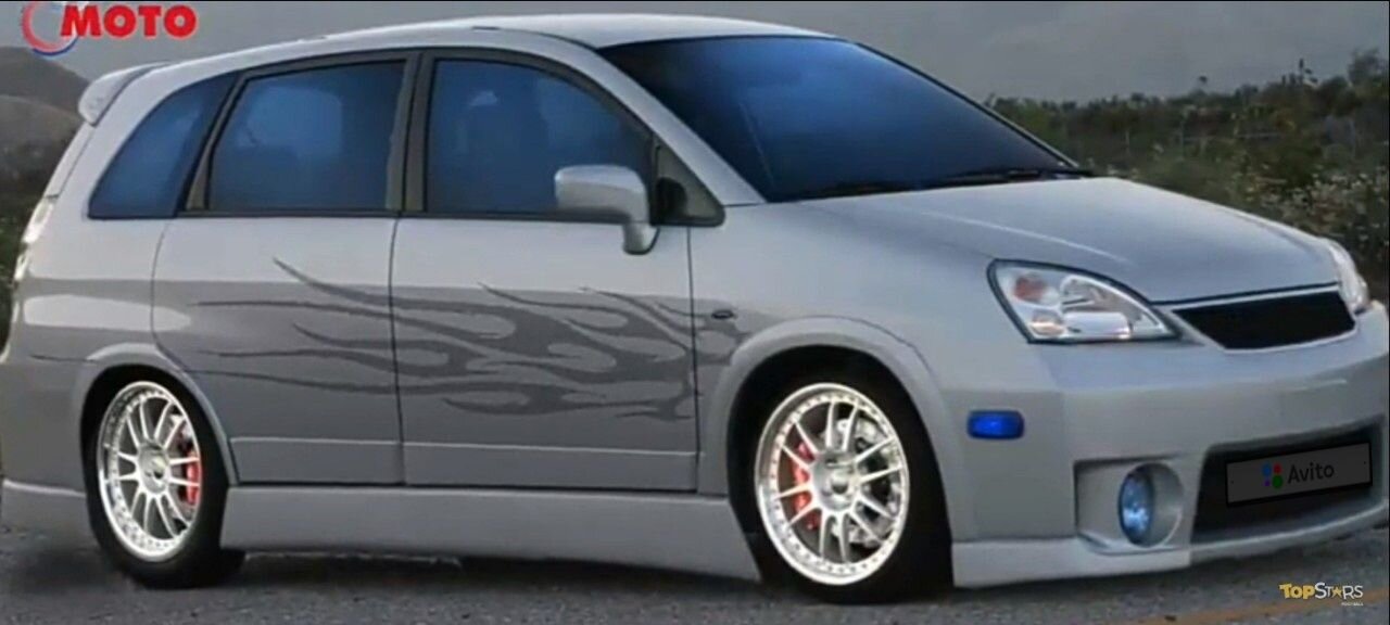 Suzuki Liana: фото владельца