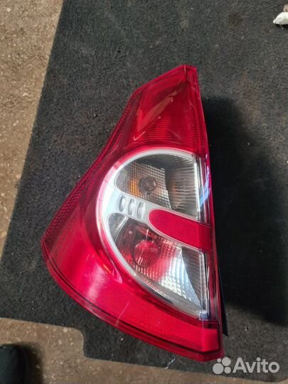 Фонарь задний левый Renault Sandero 1 2012