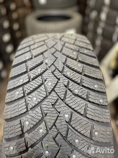 Pirelli Scorpion Ice Zero 2 255/55 R20