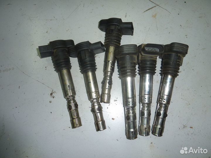 Катушка зажигания 06A905115D