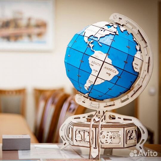 Сборная деревянная модель Глобус с потайной шкатул