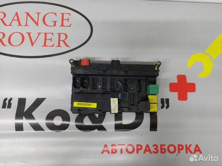 Блок предохранителей под капот Land Rover Vogue