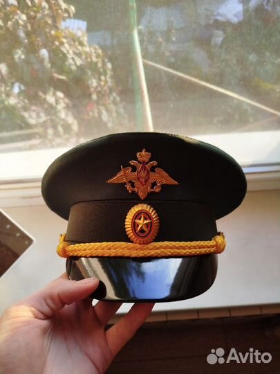 Фуражка и Лабутены