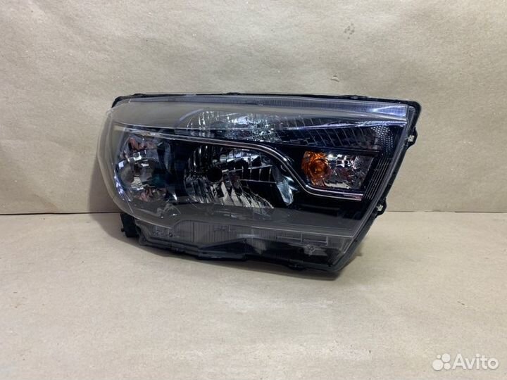 Фара передняя правая LADA X-Ray