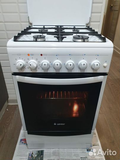 Плита газовая с электрической духовкой