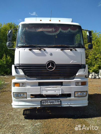 Mercedes-Benz Axor 1835 LS с полуприцепом, 2004