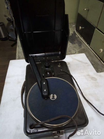 Проигрыватель винила