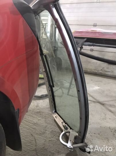 Заднее стекло skoda superb